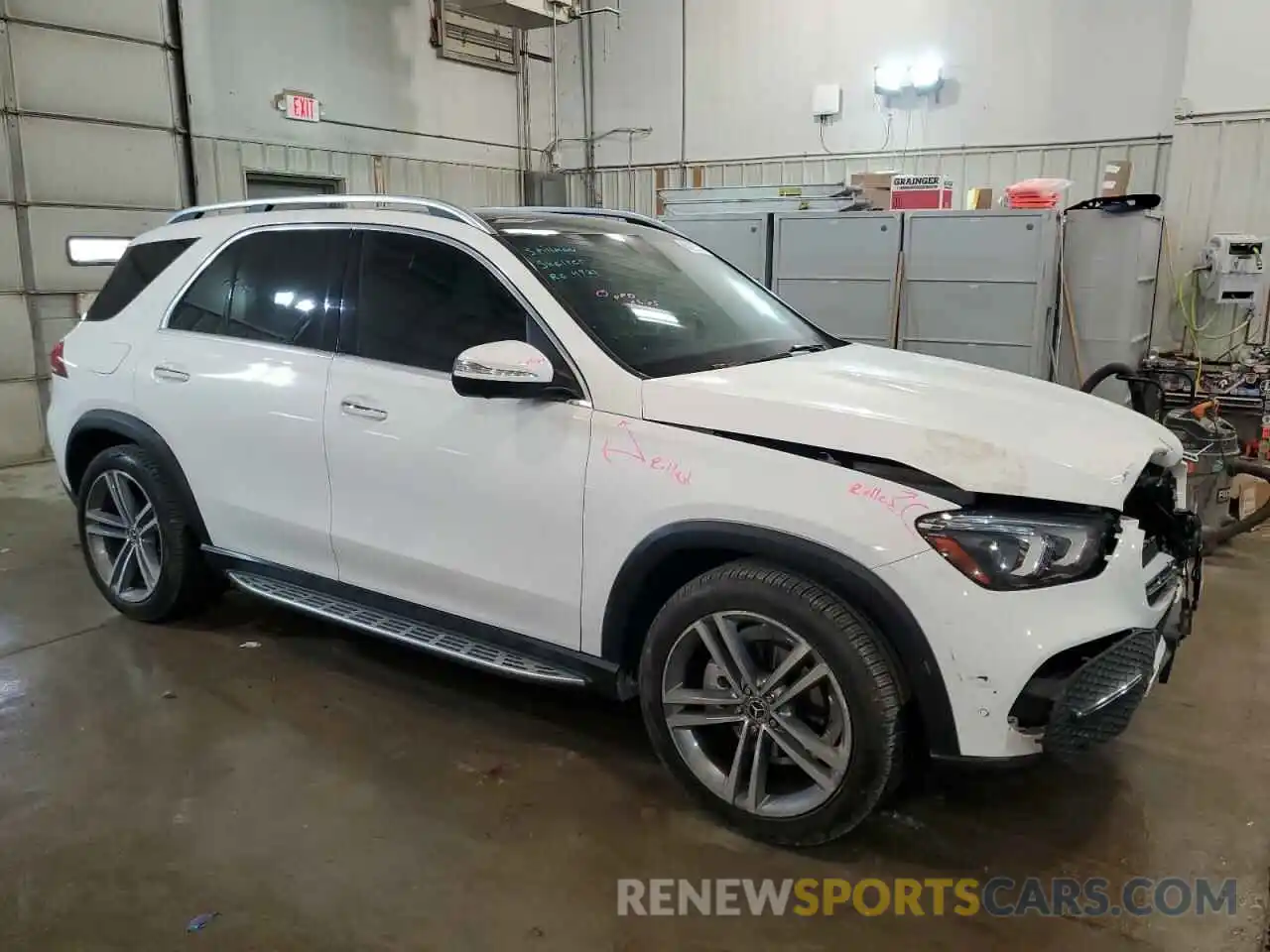 4 Photograph of a damaged car 4JGFB4KB4LA056740 MERCEDES-BENZ GLE-CLASS 2020