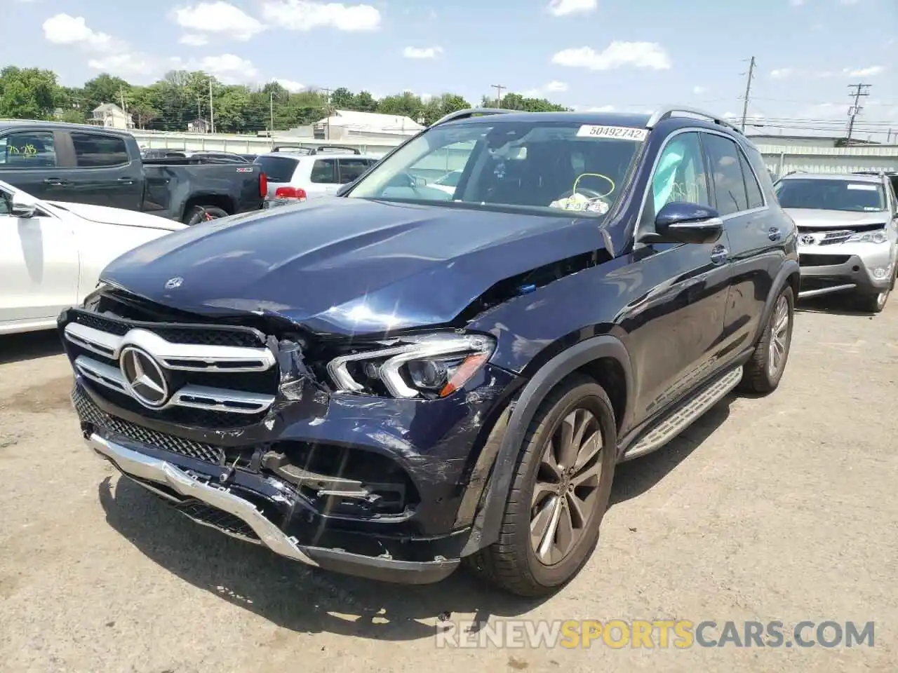 2 Photograph of a damaged car 4JGFB4KB4LA137124 MERCEDES-BENZ GLE-CLASS 2020