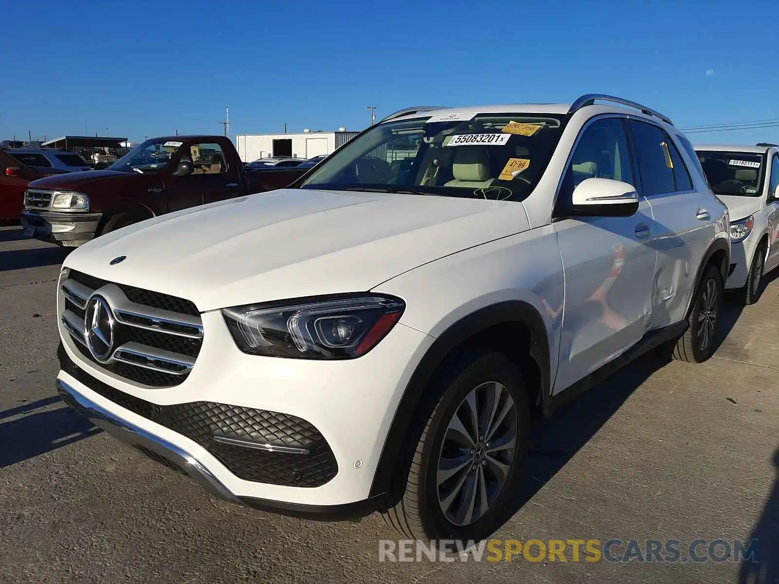 2 Photograph of a damaged car 4JGFB4KB4LA182984 MERCEDES-BENZ GLE-CLASS 2020