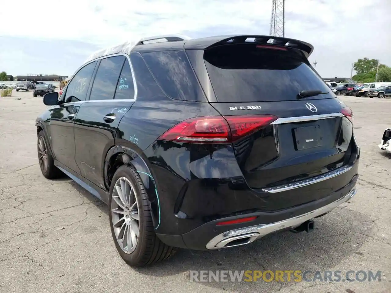 3 Photograph of a damaged car 4JGFB4KB4LA222822 MERCEDES-BENZ GLE-CLASS 2020