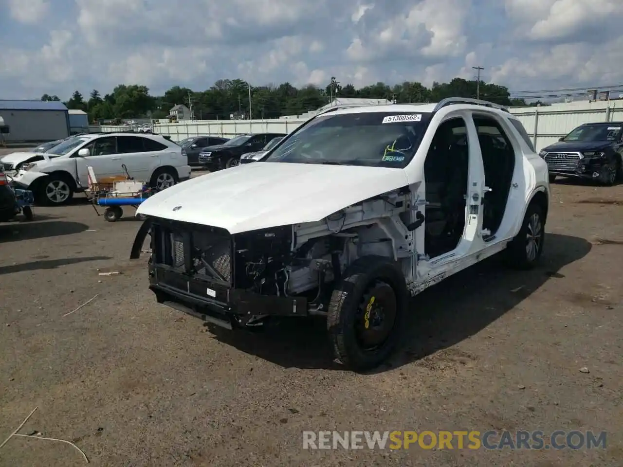 2 Photograph of a damaged car 4JGFB4KB5LA073207 MERCEDES-BENZ GLE-CLASS 2020