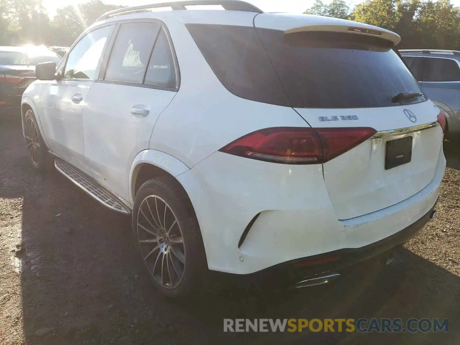 3 Photograph of a damaged car 4JGFB4KB5LA075183 MERCEDES-BENZ GLE-CLASS 2020