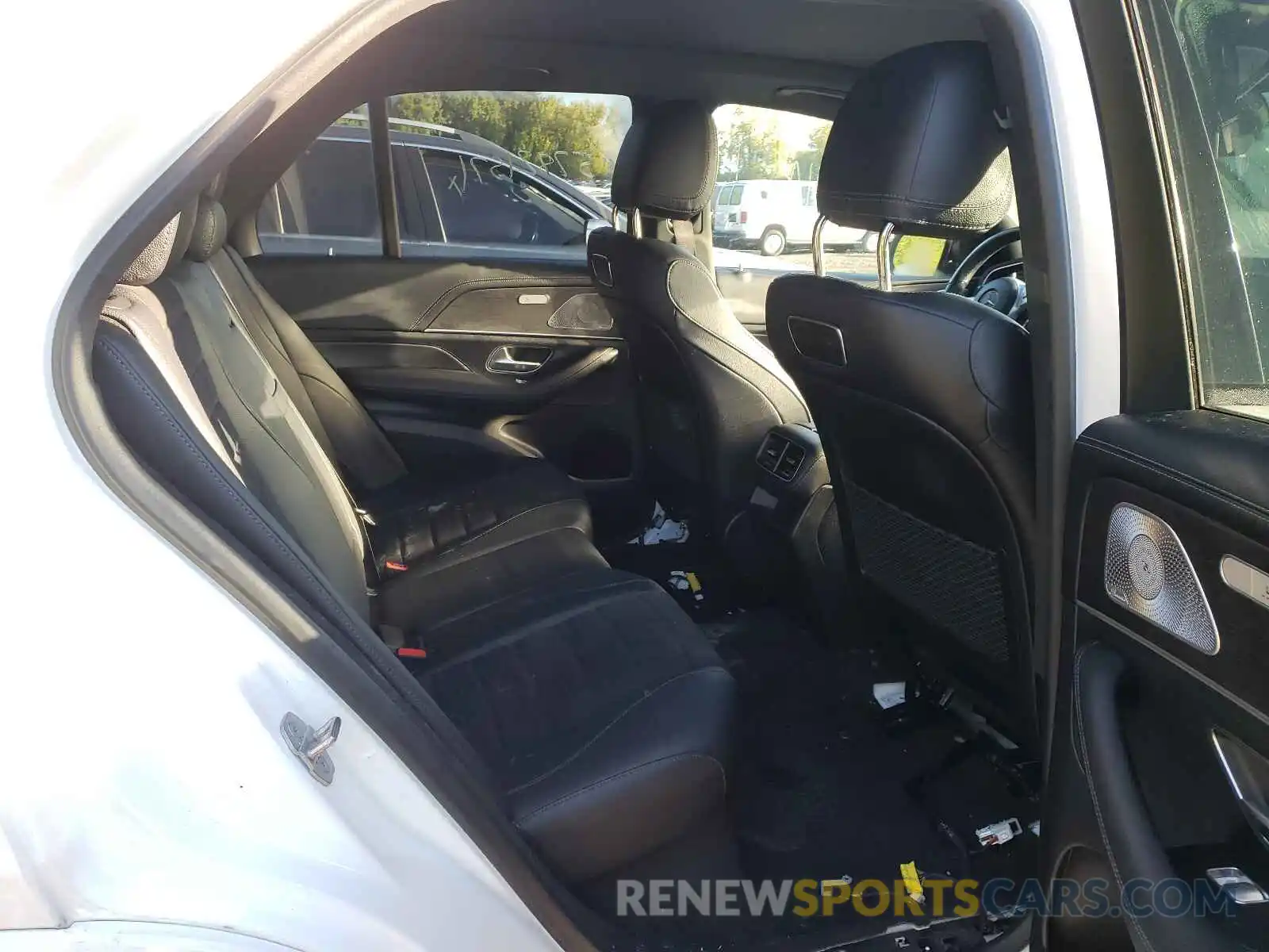 6 Photograph of a damaged car 4JGFB4KB5LA075183 MERCEDES-BENZ GLE-CLASS 2020