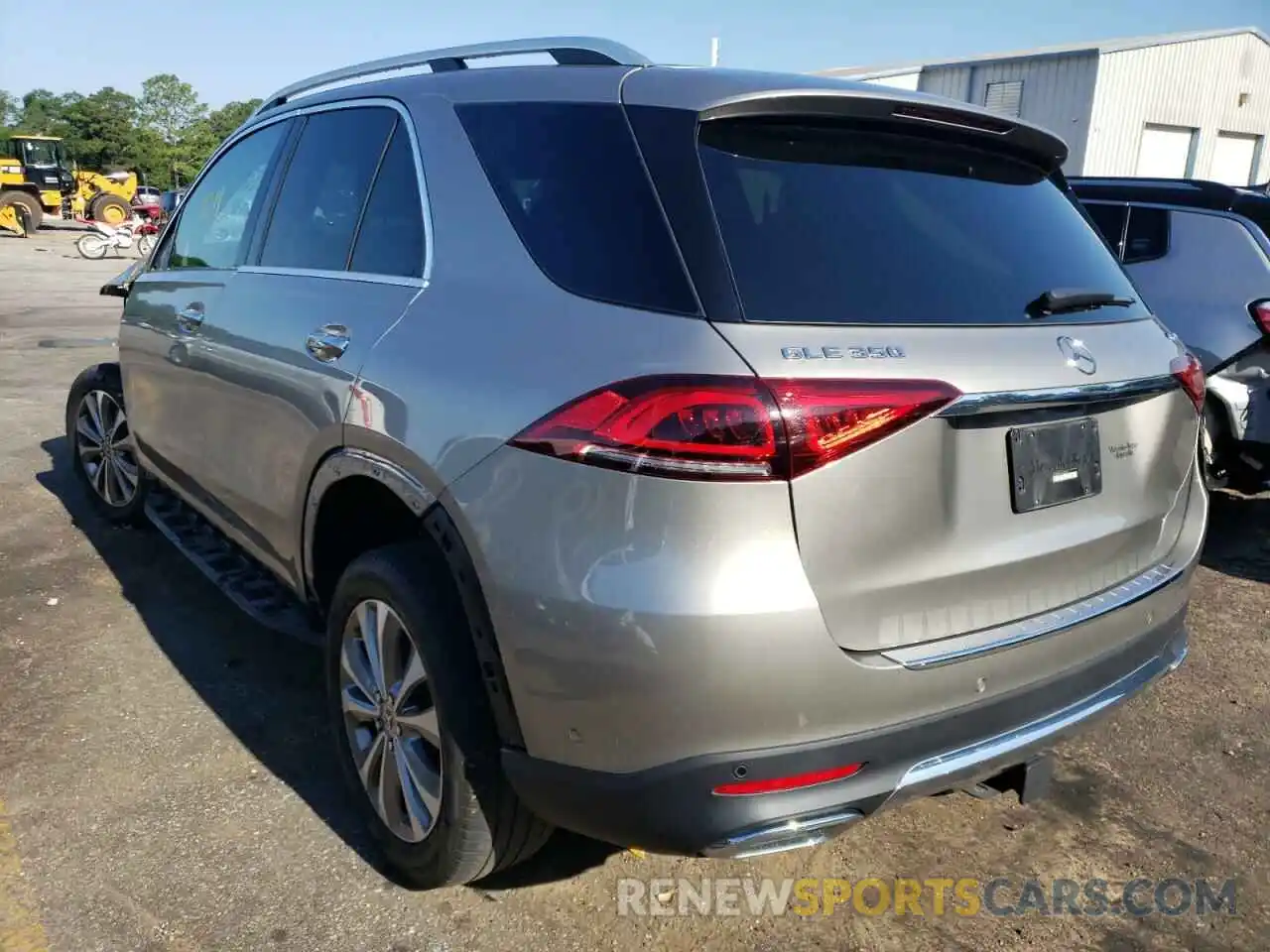 3 Photograph of a damaged car 4JGFB4KB6LA024355 MERCEDES-BENZ GLE-CLASS 2020