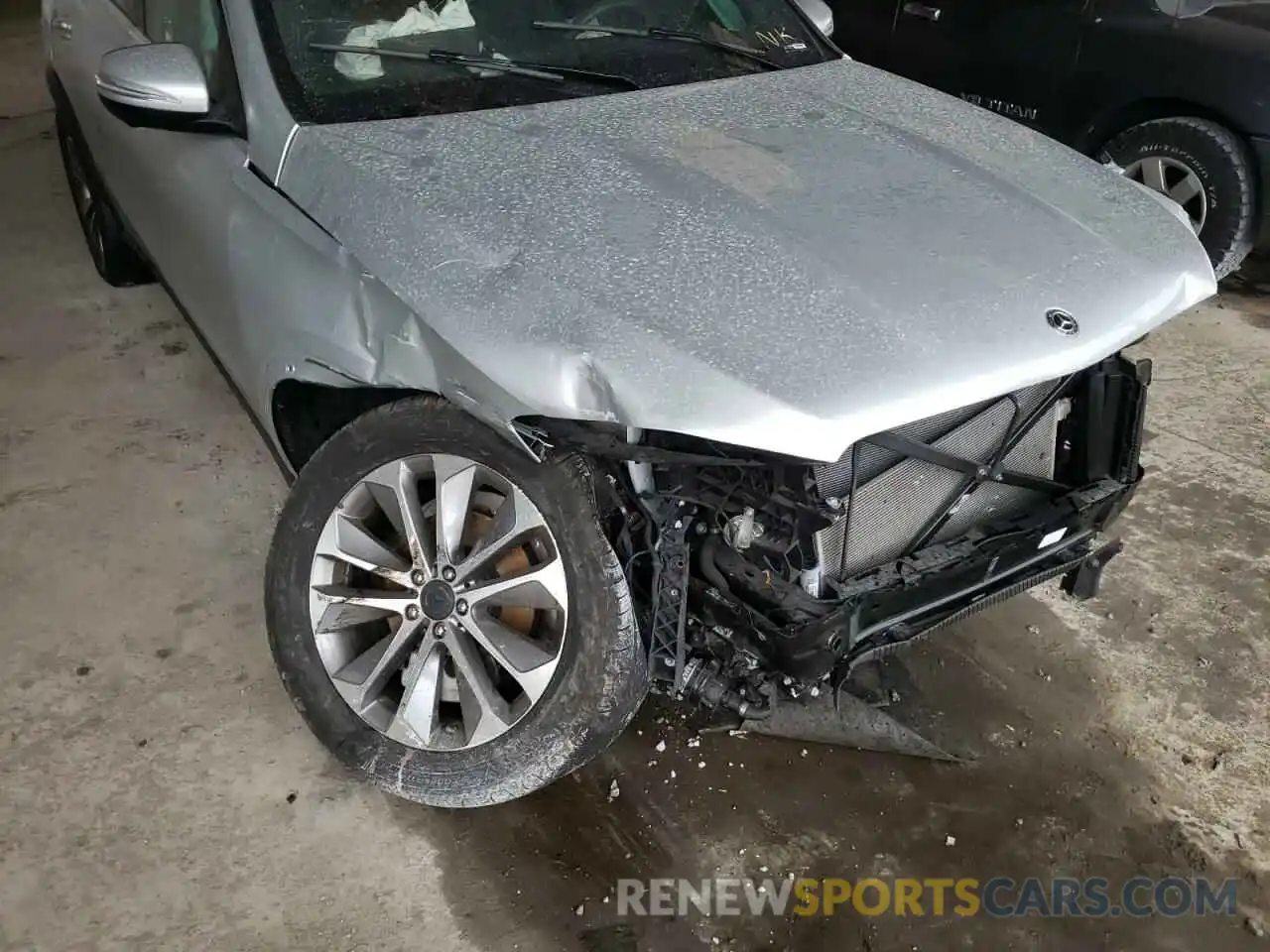 9 Photograph of a damaged car 4JGFB4KB6LA212325 MERCEDES-BENZ GLE-CLASS 2020