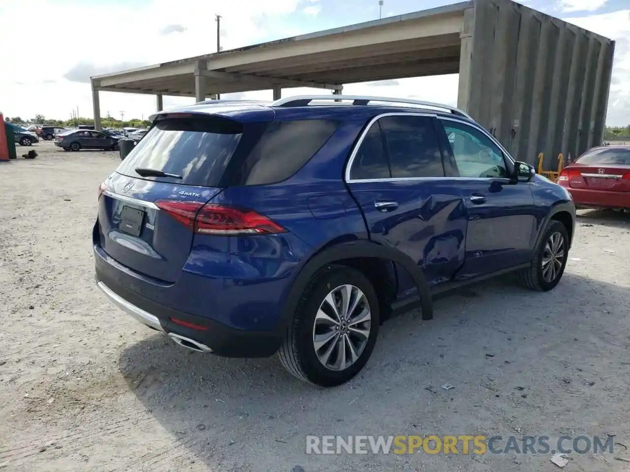 4 Photograph of a damaged car 4JGFB4KB6LA212860 MERCEDES-BENZ GLE-CLASS 2020