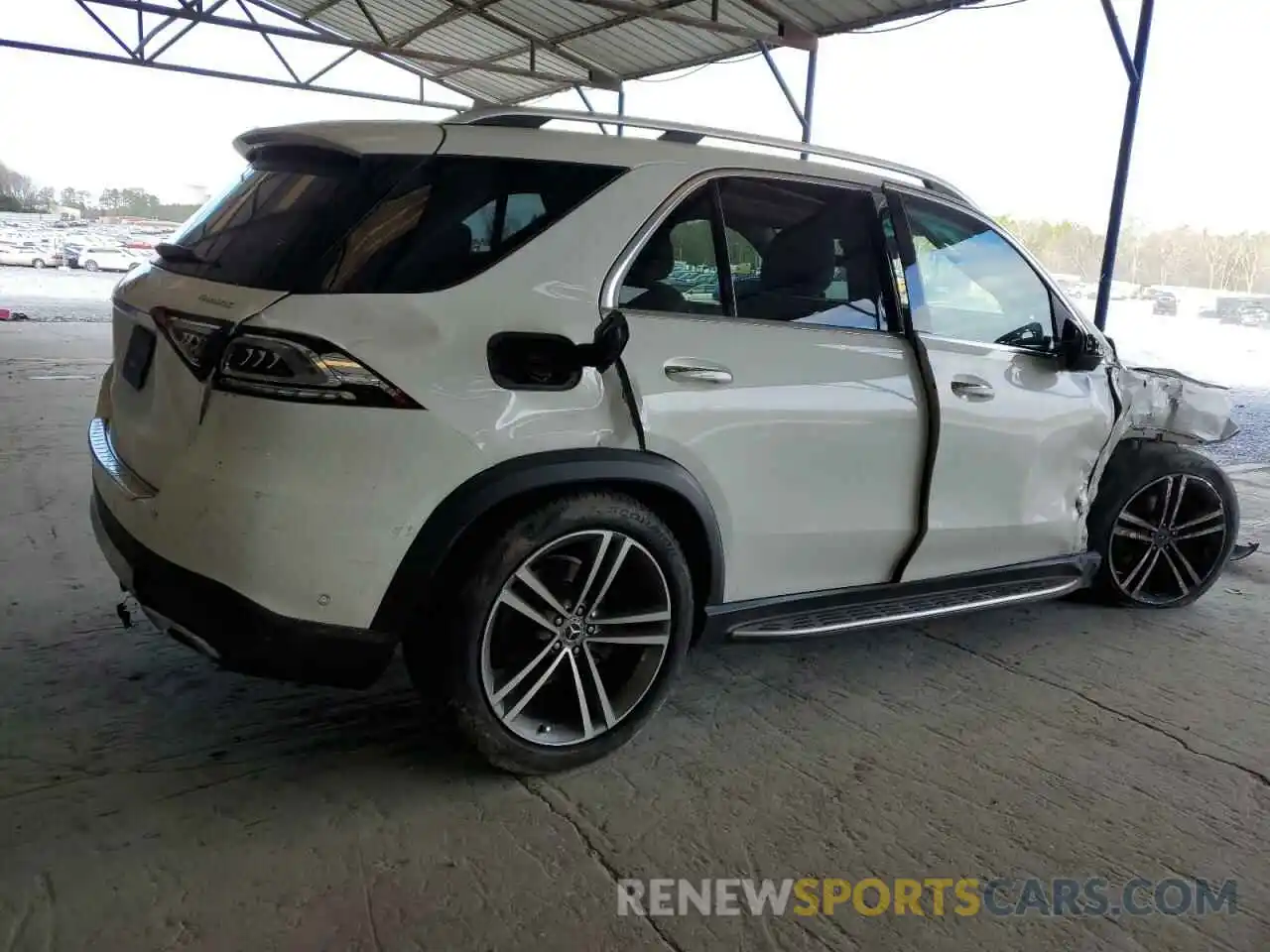 3 Photograph of a damaged car 4JGFB4KB7LA028575 MERCEDES-BENZ GLE-CLASS 2020