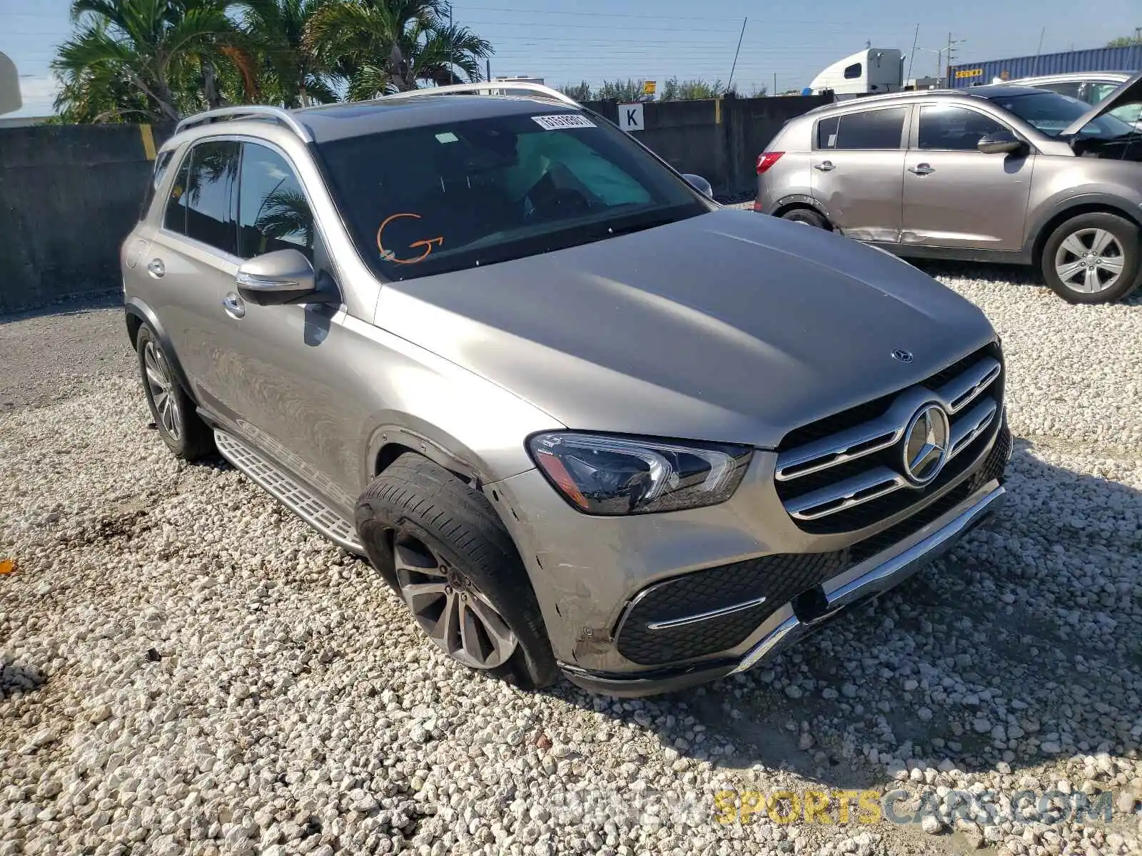 1 Photograph of a damaged car 4JGFB4KB7LA052438 MERCEDES-BENZ GLE-CLASS 2020