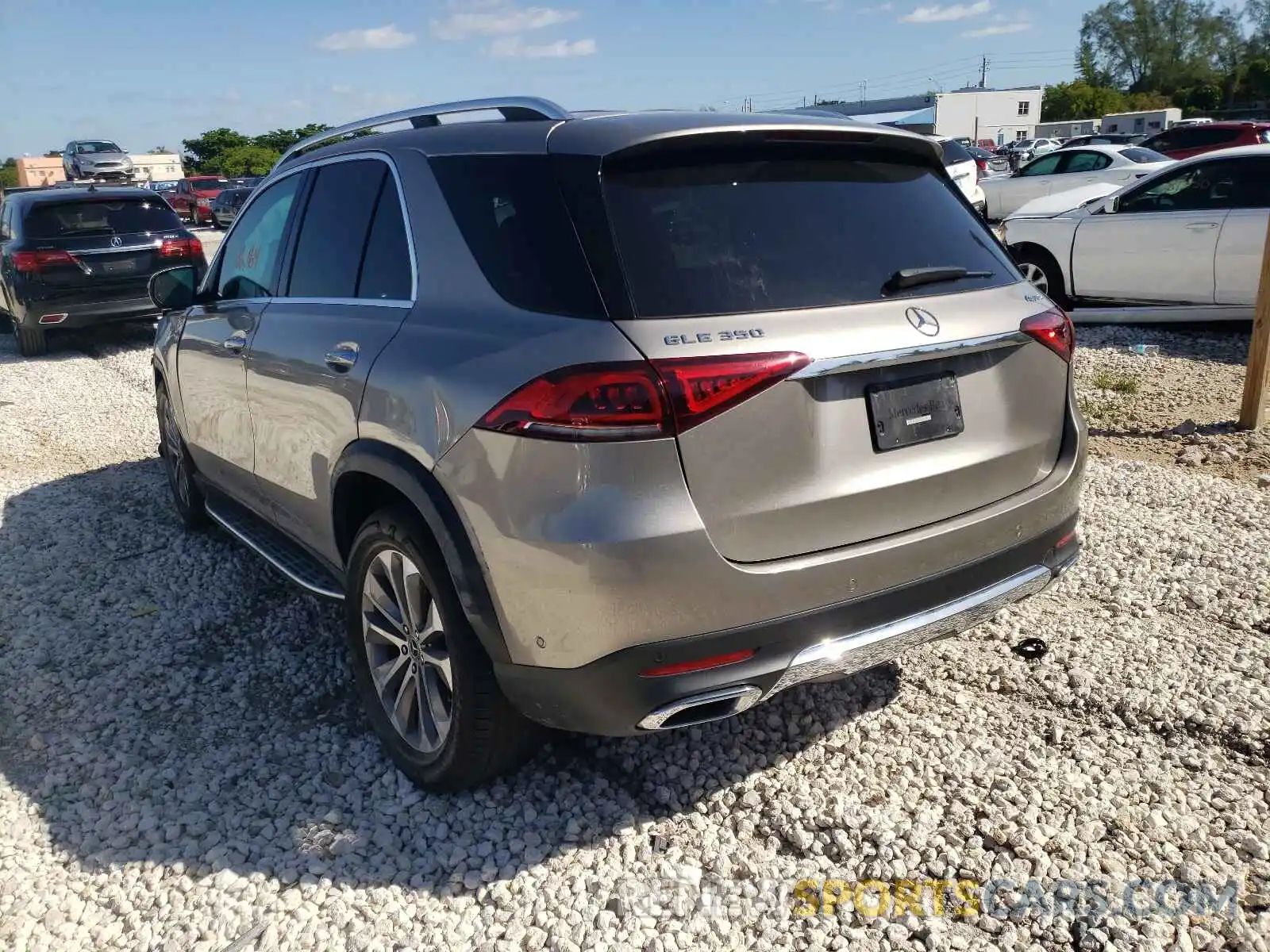 3 Photograph of a damaged car 4JGFB4KB7LA052438 MERCEDES-BENZ GLE-CLASS 2020