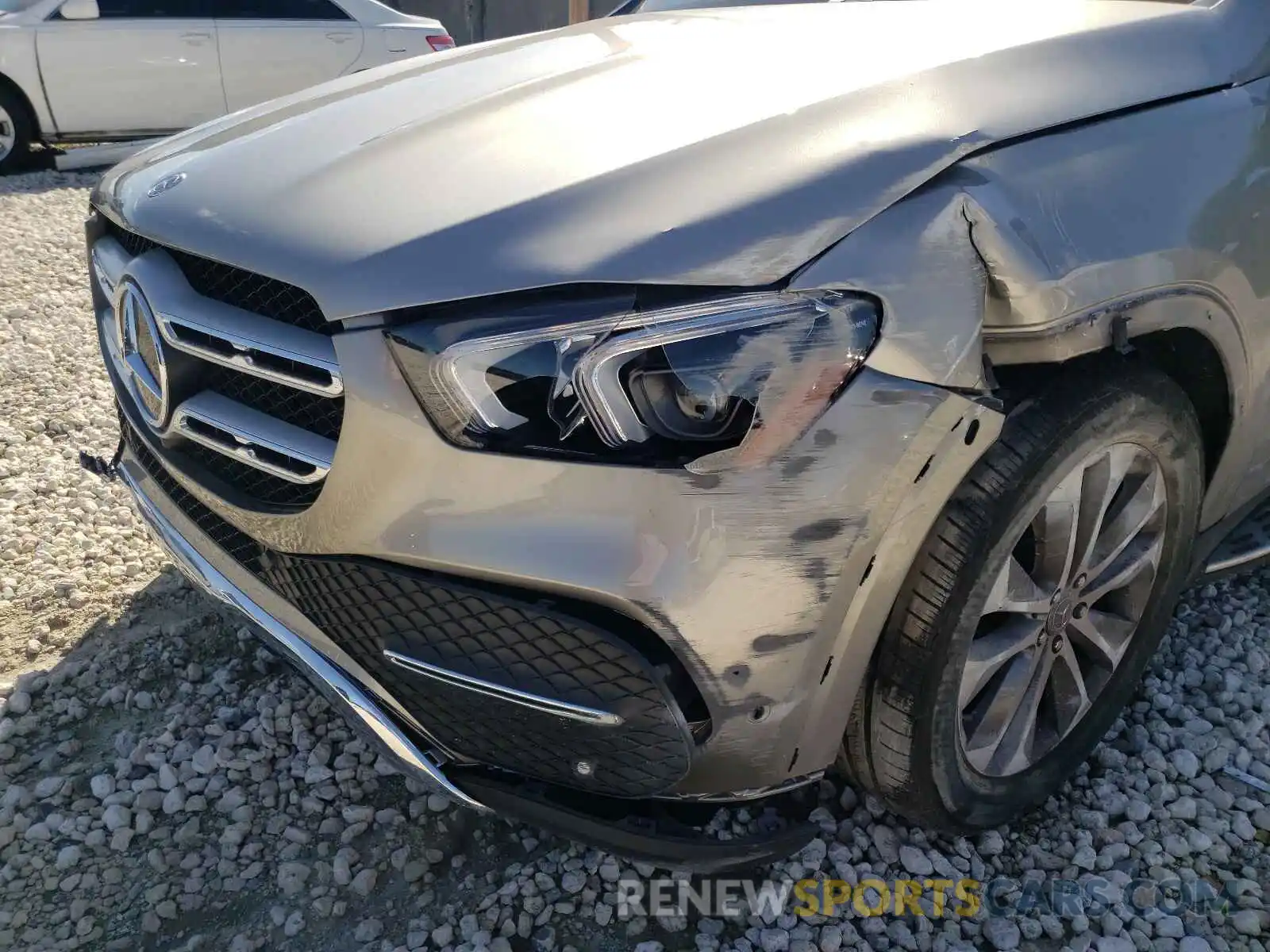 9 Photograph of a damaged car 4JGFB4KB7LA052438 MERCEDES-BENZ GLE-CLASS 2020