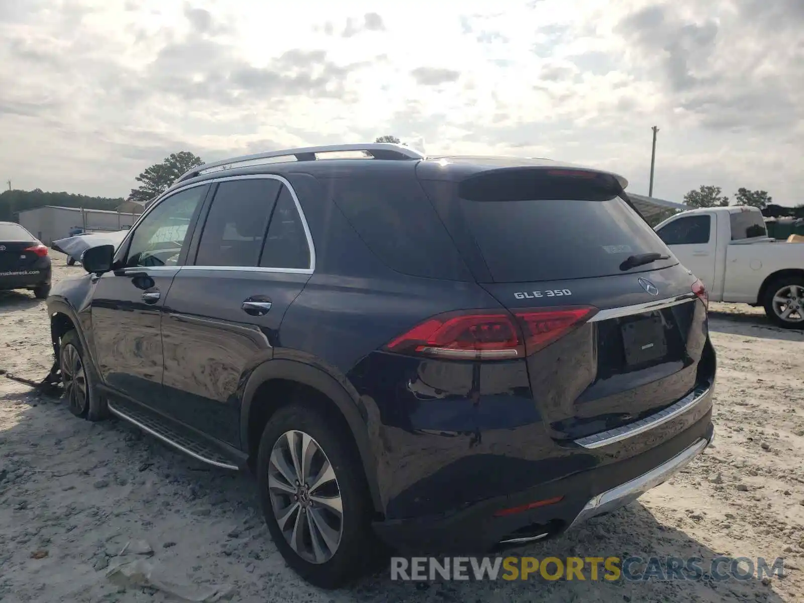 3 Photograph of a damaged car 4JGFB4KB7LA166830 MERCEDES-BENZ GLE-CLASS 2020