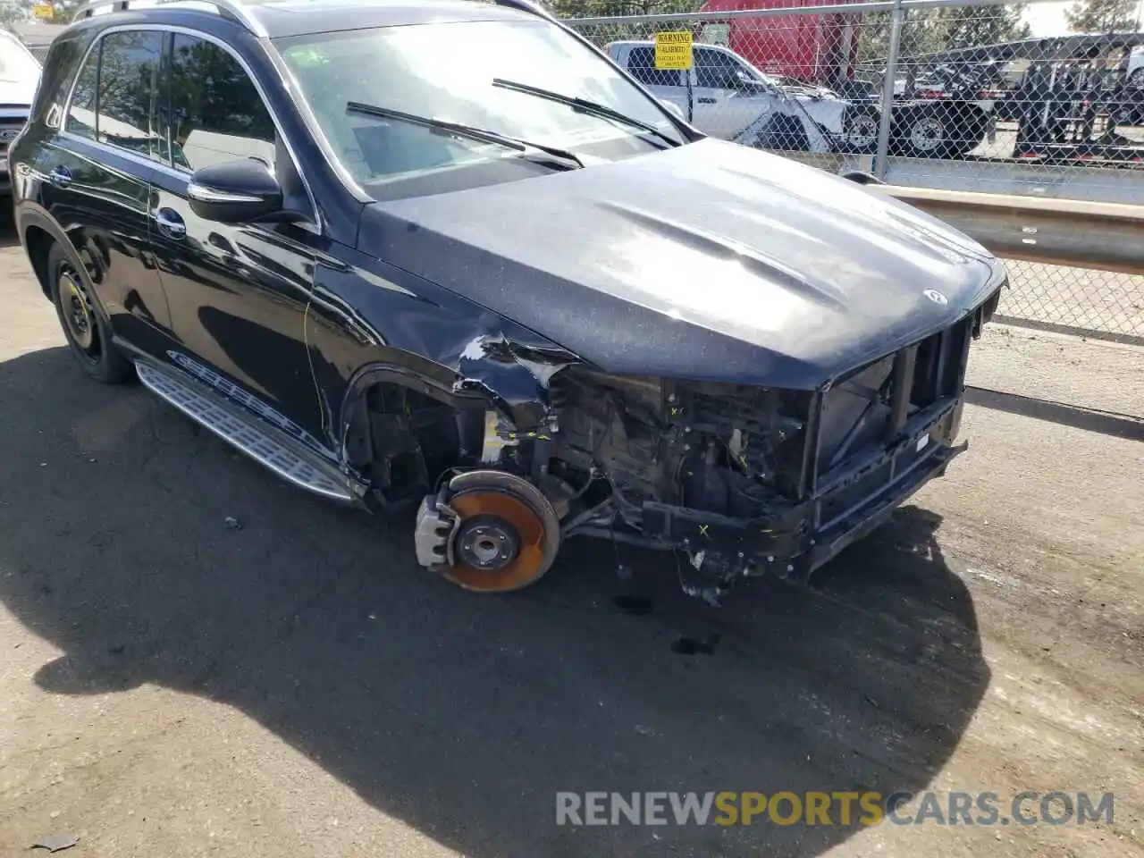 9 Photograph of a damaged car 4JGFB4KB8LA063660 MERCEDES-BENZ GLE-CLASS 2020