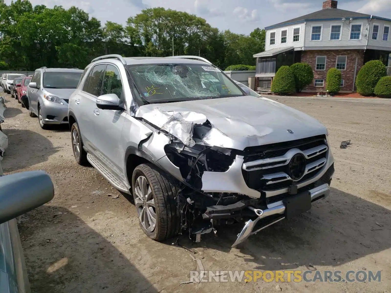 1 Photograph of a damaged car 4JGFB4KB8LA069703 MERCEDES-BENZ GLE-CLASS 2020