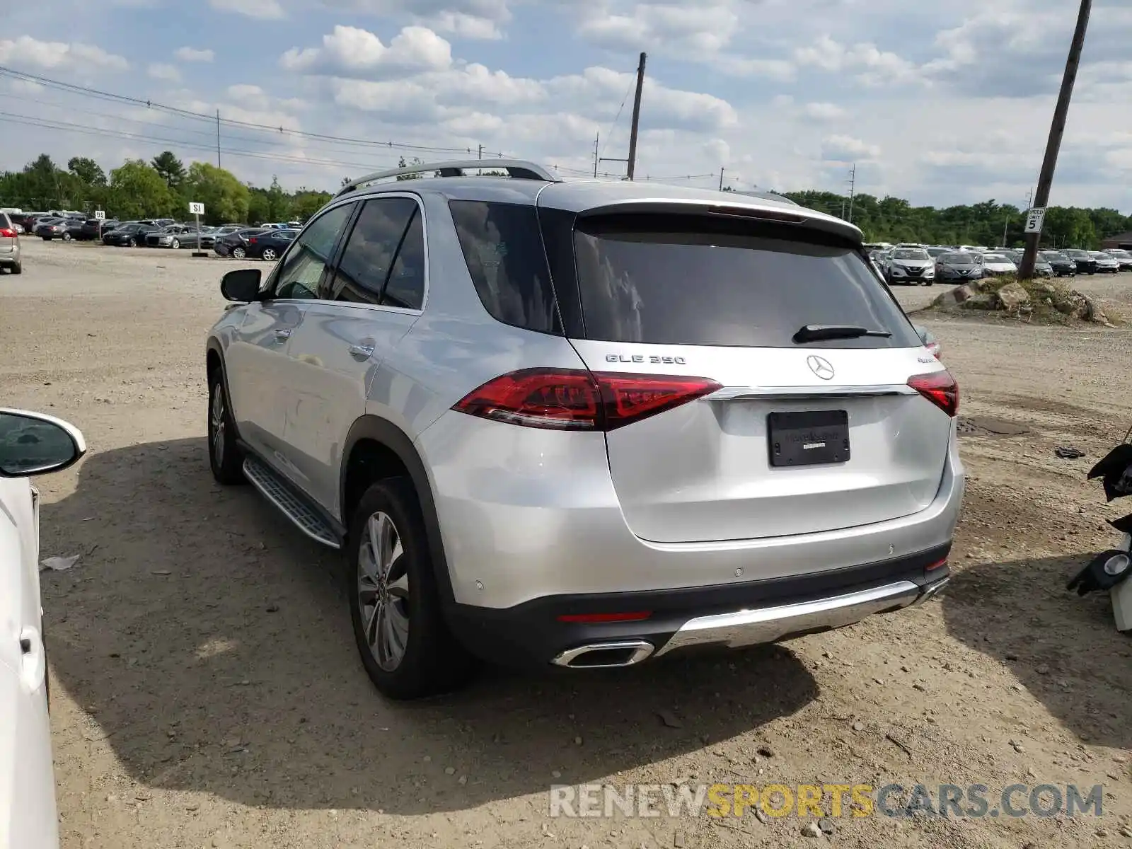 3 Photograph of a damaged car 4JGFB4KB8LA069703 MERCEDES-BENZ GLE-CLASS 2020