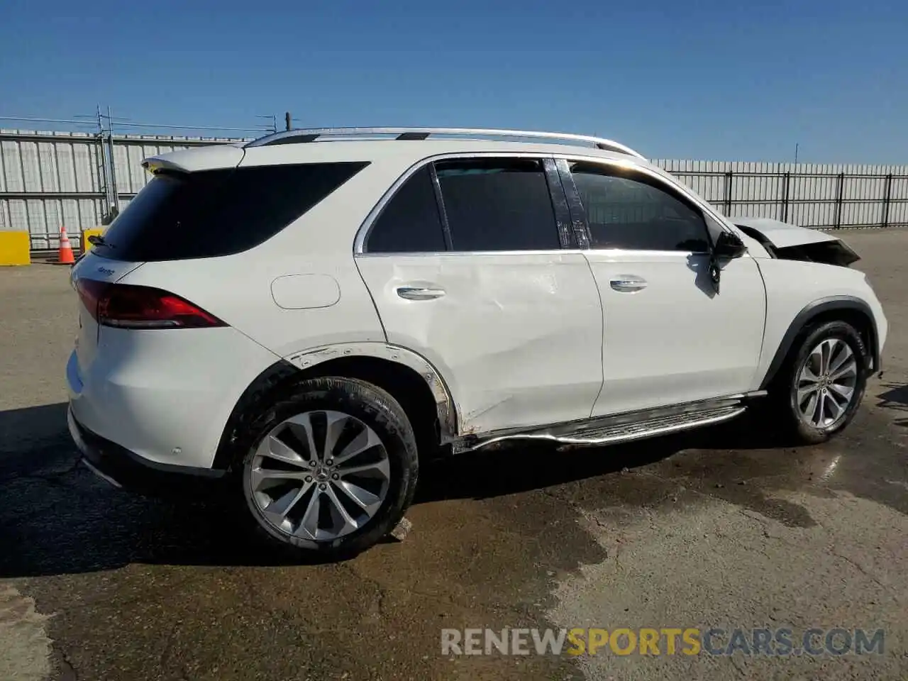 3 Photograph of a damaged car 4JGFB4KB8LA078742 MERCEDES-BENZ GLE-CLASS 2020