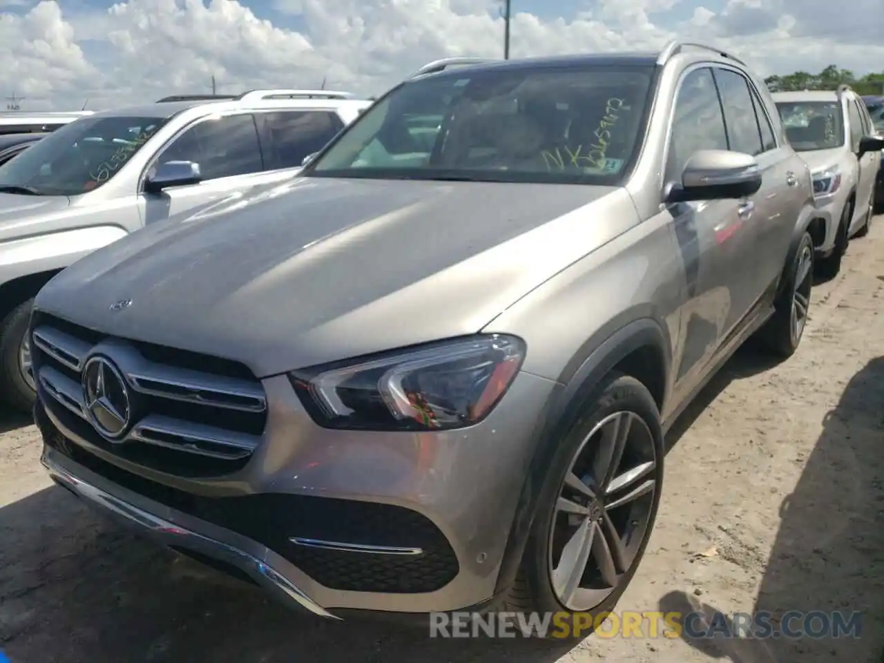 2 Photograph of a damaged car 4JGFB4KB8LA080586 MERCEDES-BENZ GLE-CLASS 2020