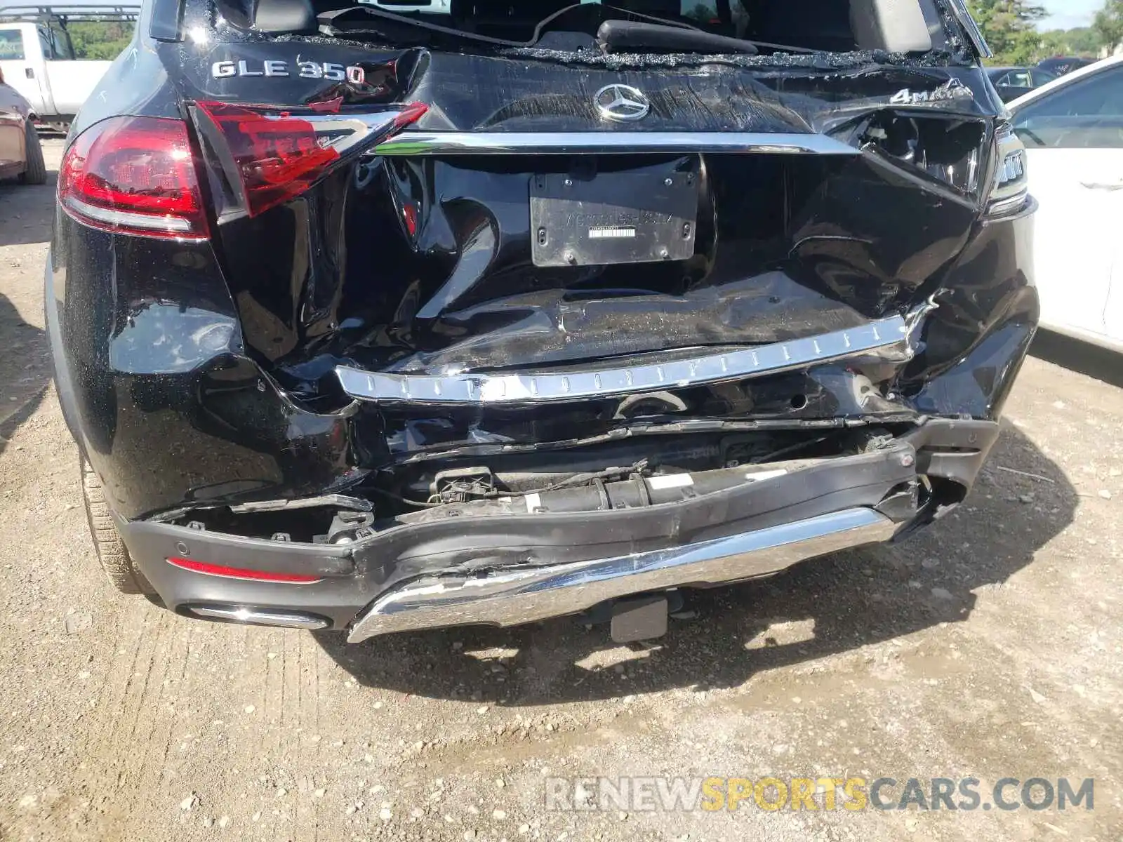 9 Photograph of a damaged car 4JGFB4KB8LA083777 MERCEDES-BENZ GLE-CLASS 2020