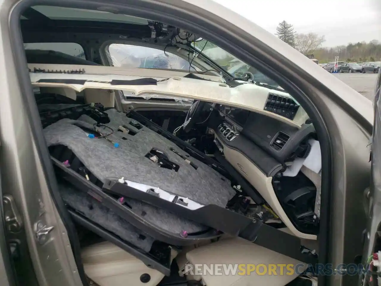 5 Photograph of a damaged car 4JGFB4KB9LA087398 MERCEDES-BENZ GLE-CLASS 2020