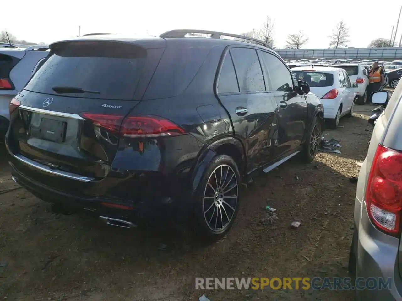 4 Photograph of a damaged car 4JGFB4KB9LA148796 MERCEDES-BENZ GLE-CLASS 2020