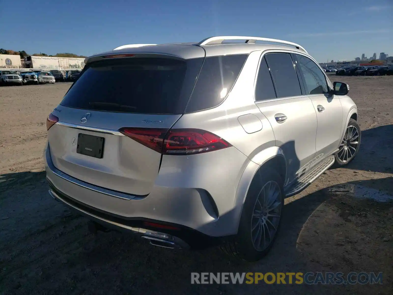 4 Photograph of a damaged car 4JGFB4KBXLA163677 MERCEDES-BENZ GLE-CLASS 2020