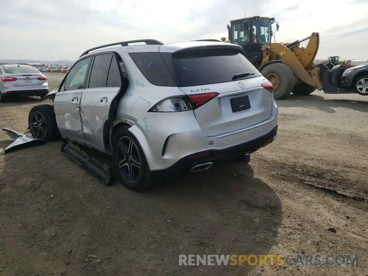 3 Photograph of a damaged car 4JGFB4KBXLA218046 MERCEDES-BENZ GLE-CLASS 2020