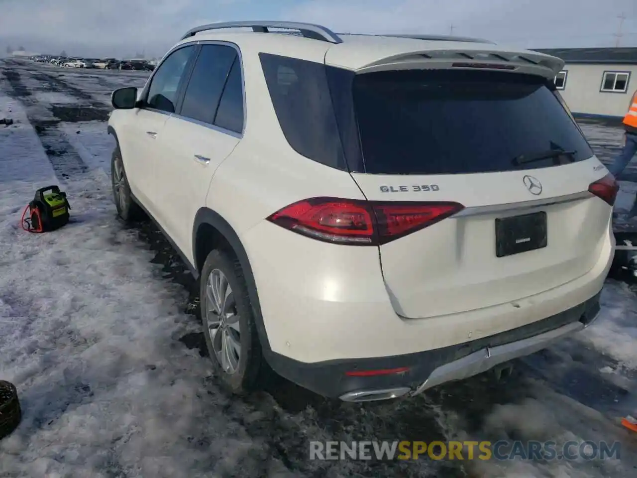 3 Photograph of a damaged car 4JGFB4KE3LA049613 MERCEDES-BENZ GLE-CLASS 2020