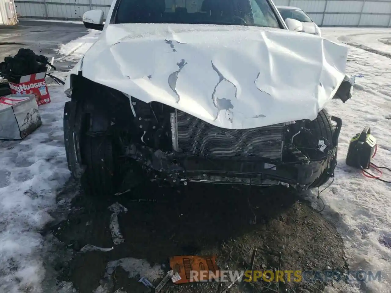 9 Photograph of a damaged car 4JGFB4KE3LA049613 MERCEDES-BENZ GLE-CLASS 2020