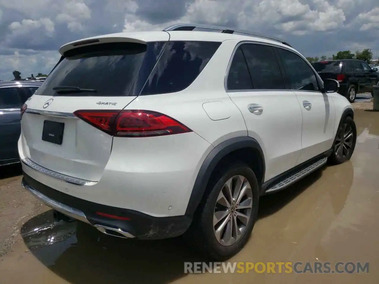 4 Photograph of a damaged car 4JGFB4KE3LA088511 MERCEDES-BENZ GLE-CLASS 2020