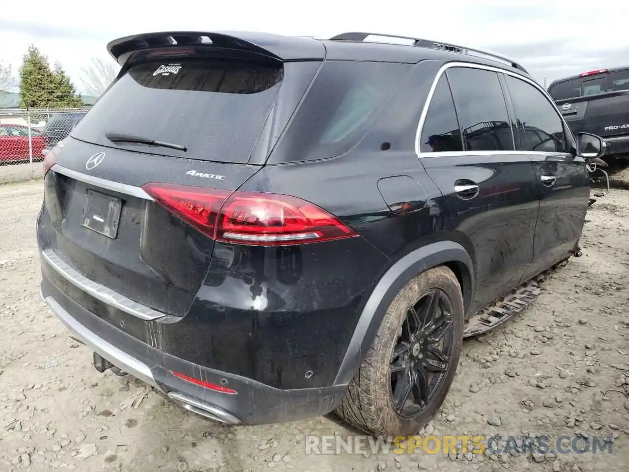 4 Photograph of a damaged car 4JGFB4KE4LA167704 MERCEDES-BENZ GLE-CLASS 2020