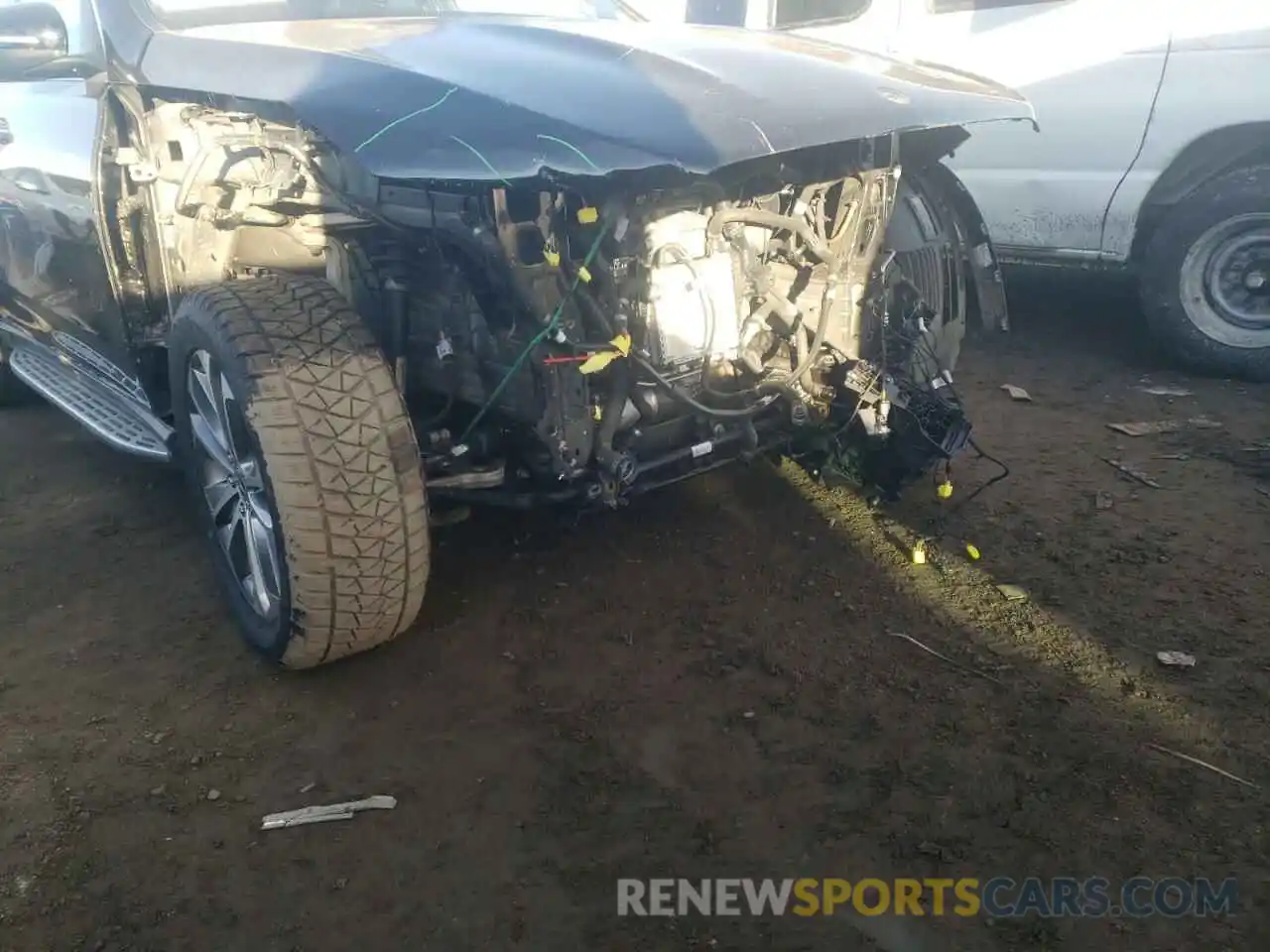 9 Photograph of a damaged car 4JGFB4KE5LA011901 MERCEDES-BENZ GLE-CLASS 2020