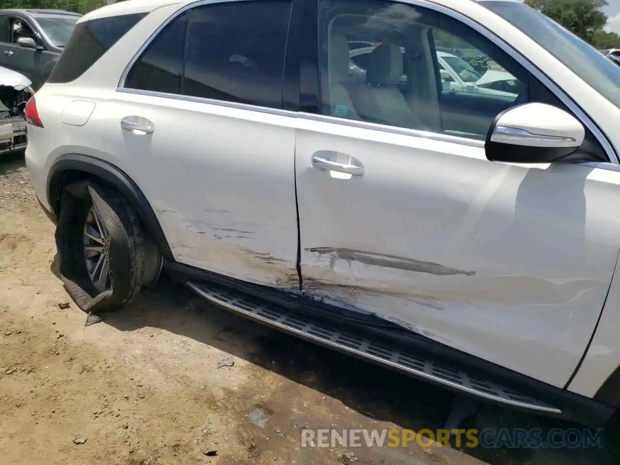 9 Photograph of a damaged car 4JGFB4KE6LA035091 MERCEDES-BENZ GLE-CLASS 2020