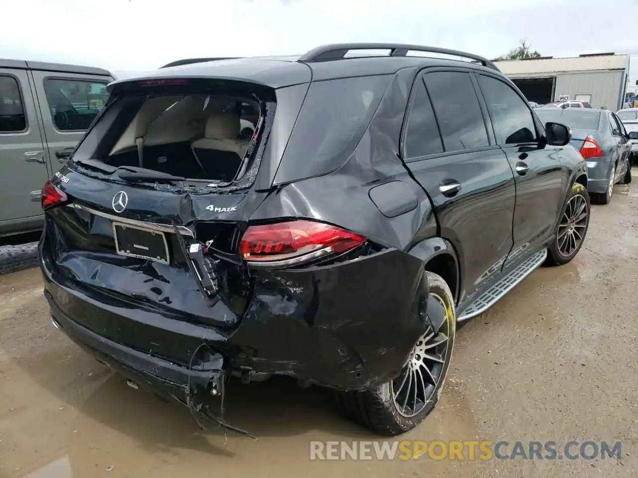 4 Photograph of a damaged car 4JGFB4KE7LA182875 MERCEDES-BENZ GLE-CLASS 2020