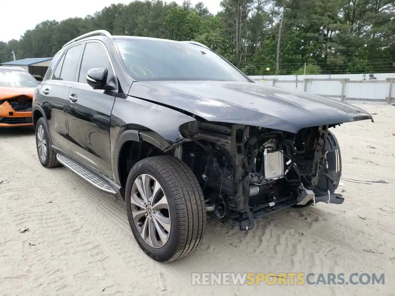 1 Photograph of a damaged car 4JGFB4KE9LA042150 MERCEDES-BENZ GLE-CLASS 2020