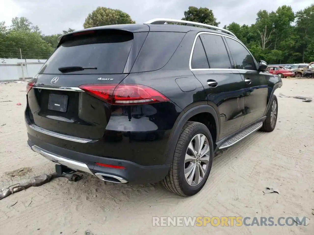 4 Photograph of a damaged car 4JGFB4KE9LA042150 MERCEDES-BENZ GLE-CLASS 2020