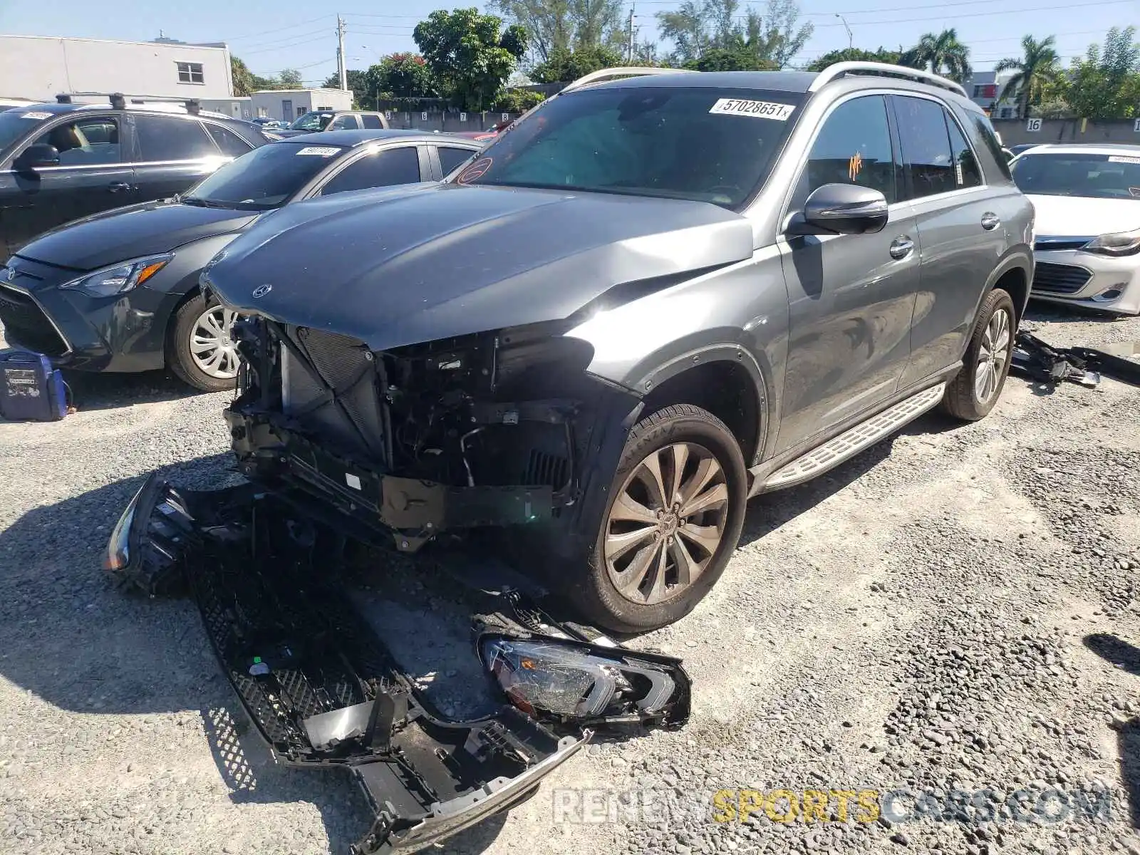 2 Photograph of a damaged car 4JGFB4KE9LA058509 MERCEDES-BENZ GLE-CLASS 2020