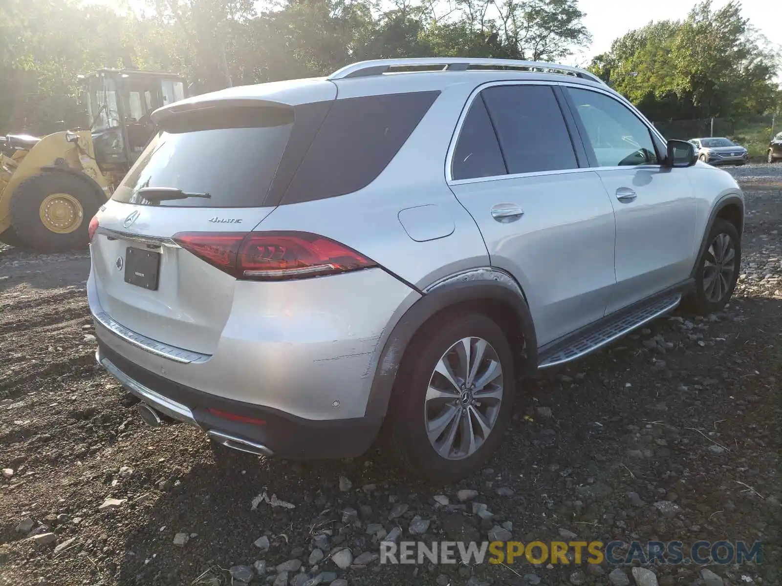 4 Photograph of a damaged car 4JGFB4KE9LA090733 MERCEDES-BENZ GLE-CLASS 2020