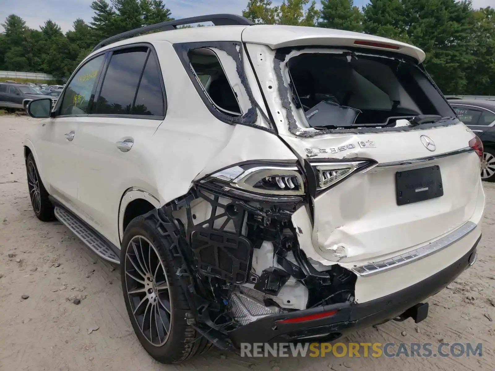 3 Photograph of a damaged car 4JGFB4KEXLA033330 MERCEDES-BENZ GLE-CLASS 2020