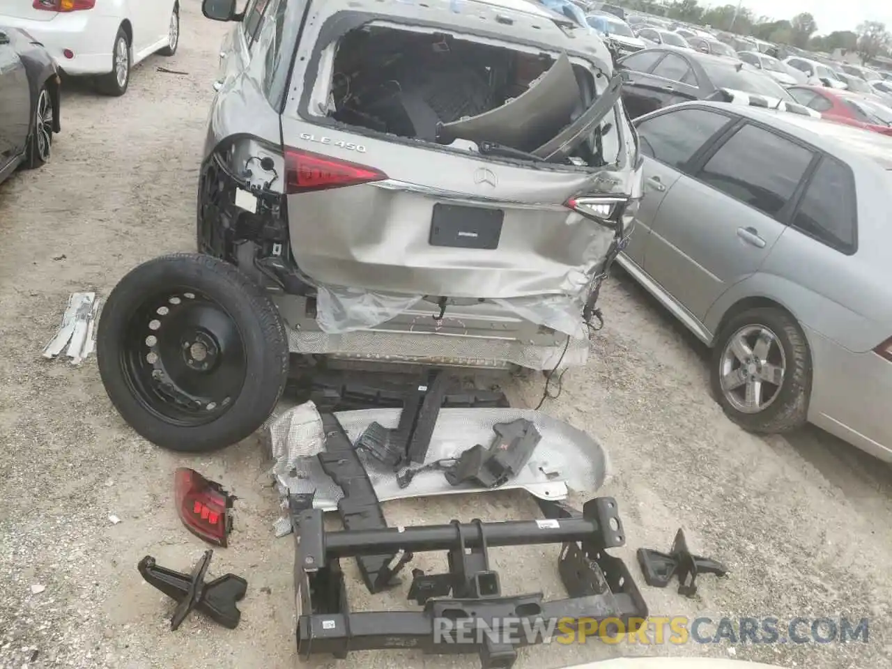 9 Photograph of a damaged car 4JGFB5KB1LA111540 MERCEDES-BENZ GLE-CLASS 2020