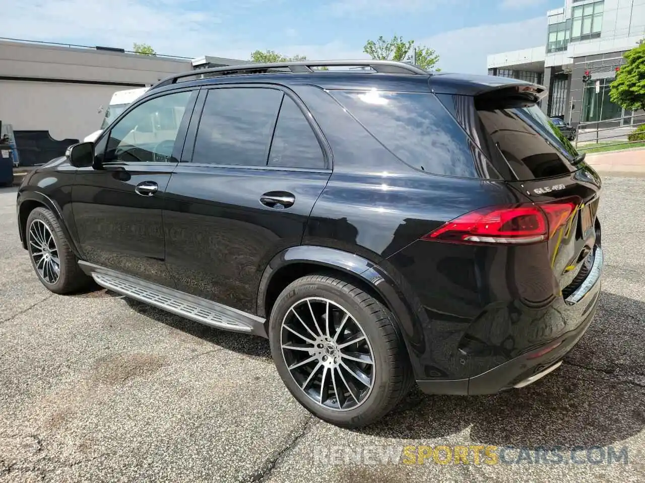 3 Photograph of a damaged car 4JGFB5KB4LA057666 MERCEDES-BENZ GLE-CLASS 2020