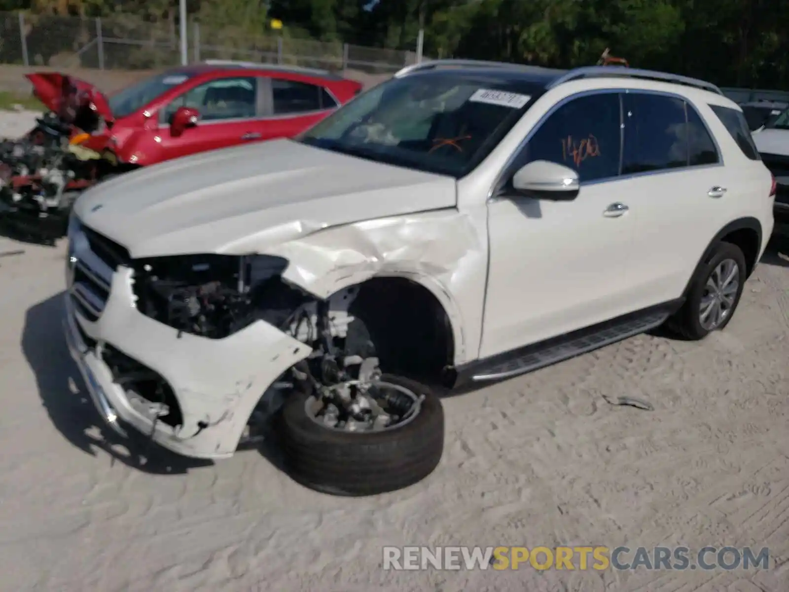 2 Photograph of a damaged car 4JGFB5KB4LA064679 MERCEDES-BENZ GLE-CLASS 2020