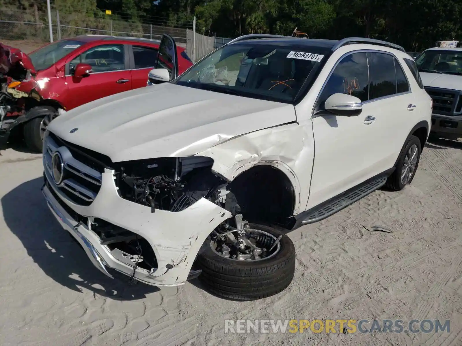 9 Photograph of a damaged car 4JGFB5KB4LA064679 MERCEDES-BENZ GLE-CLASS 2020