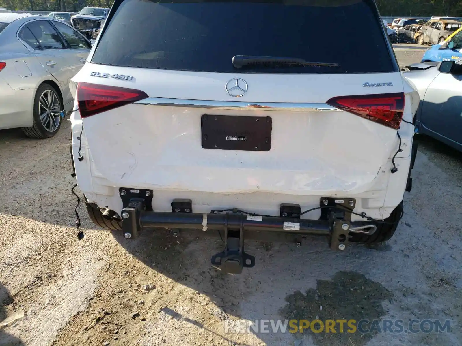 9 Photograph of a damaged car 4JGFB5KB6LA165738 MERCEDES-BENZ GLE-CLASS 2020