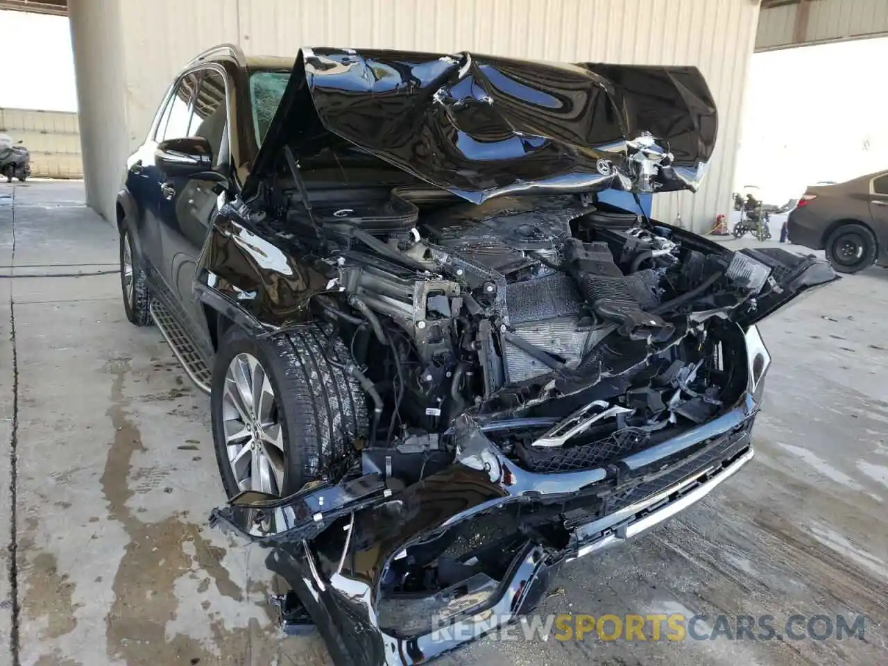 1 Photograph of a damaged car 4JGFB5KB9LA005823 MERCEDES-BENZ GLE-CLASS 2020