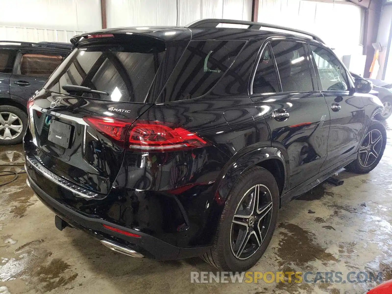 4 Photograph of a damaged car 4JGFB5KB9LA242540 MERCEDES-BENZ GLE-CLASS 2020