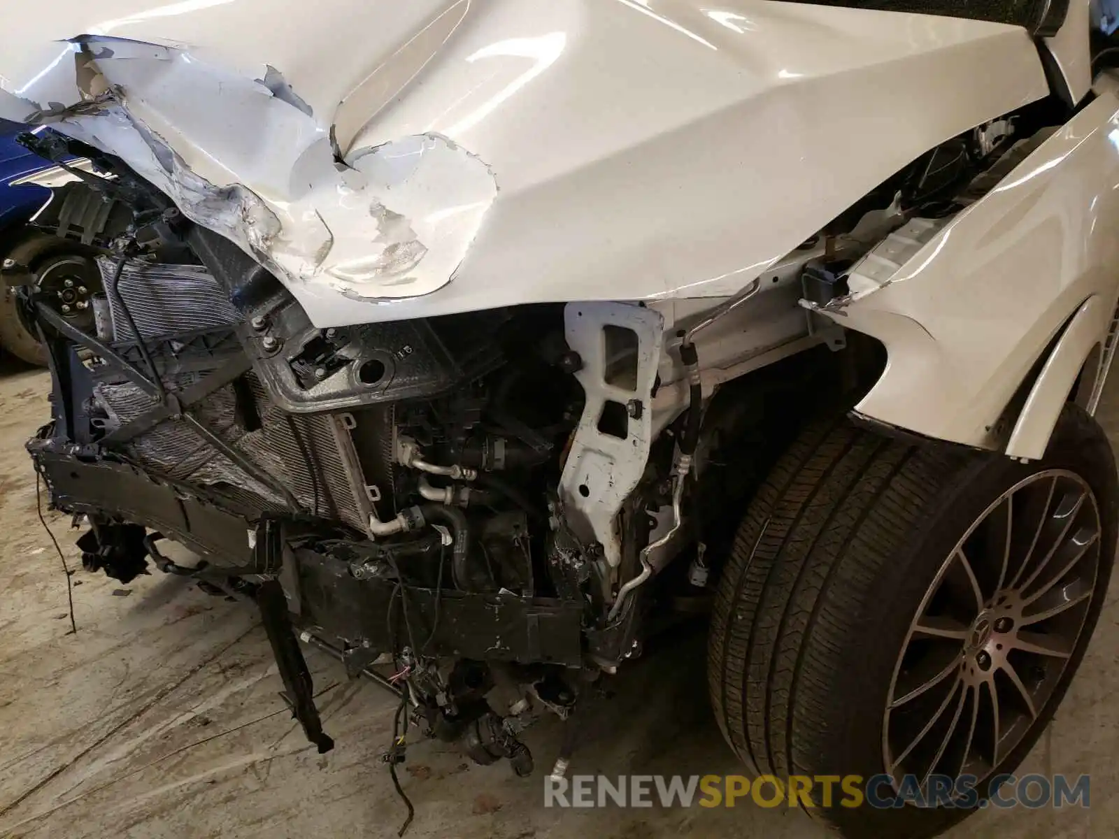 9 Photograph of a damaged car 4JGFB5KE1LA156598 MERCEDES-BENZ GLE-CLASS 2020