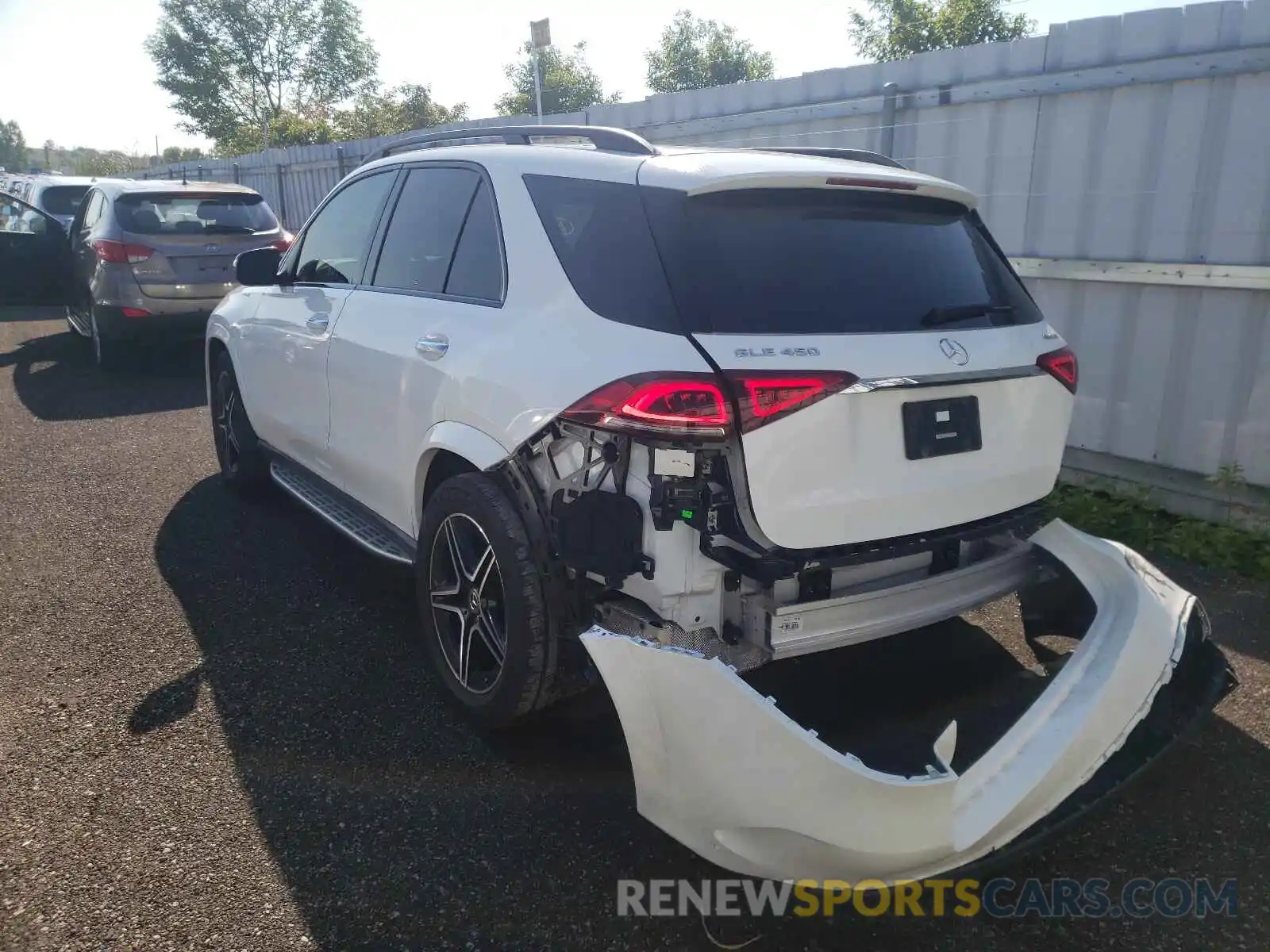 3 Photograph of a damaged car 4JGFB5KE5LA060568 MERCEDES-BENZ GLE-CLASS 2020