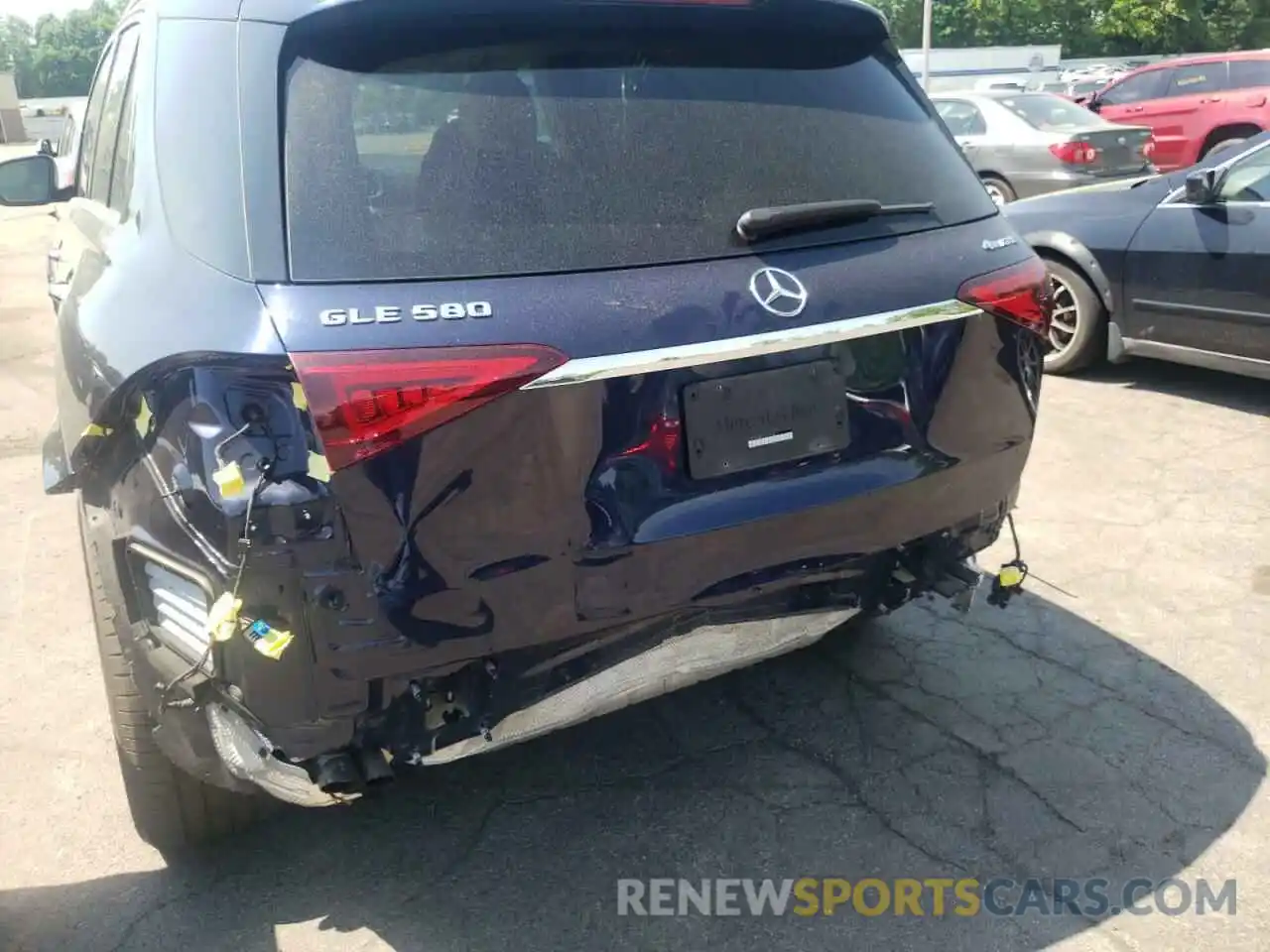 9 Photograph of a damaged car 4JGFB8GB2LA179081 MERCEDES-BENZ GLE-CLASS 2020