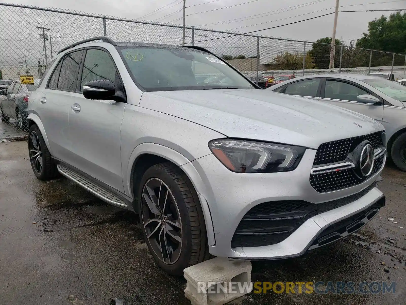 1 Photograph of a damaged car 4JGFB8GE1LA180040 MERCEDES-BENZ GLE-CLASS 2020