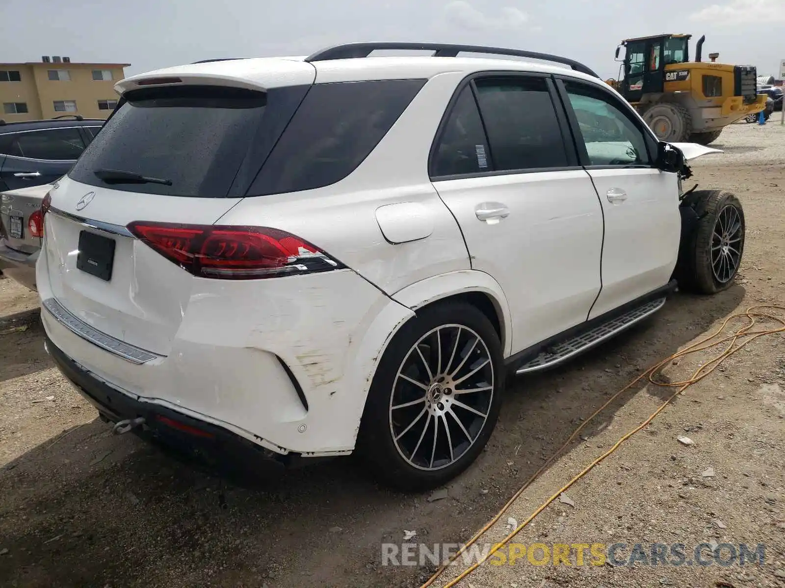 4 Photograph of a damaged car 4JGFB4JB1MA383096 MERCEDES-BENZ GLE-CLASS 2021