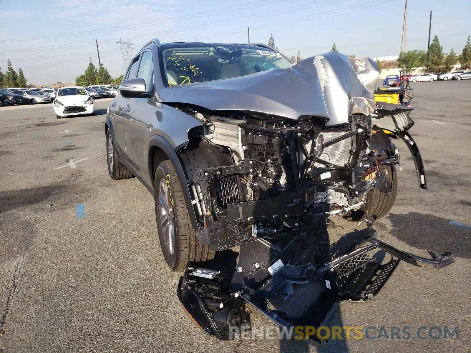 9 Photograph of a damaged car 4JGFB4JB1MA526404 MERCEDES-BENZ GLE-CLASS 2021